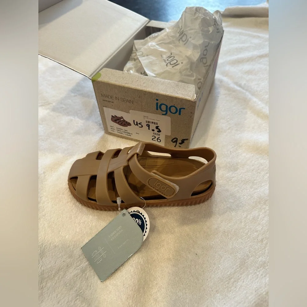 Igor taupe sandal nwt - Picture 2 of 3